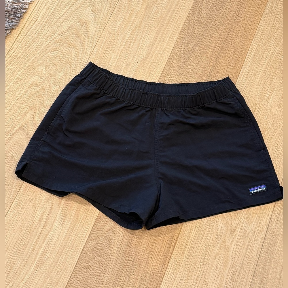 Patagonia Women’s Baggies. 2 1/2 in